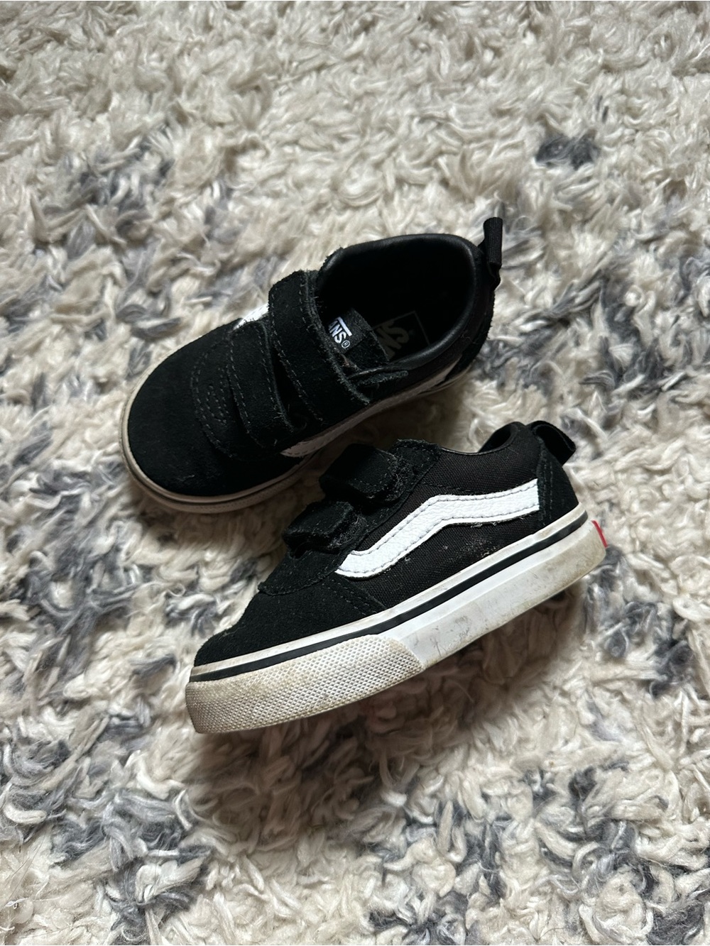 Vans Kids Black & White Velcro Old SKoOL Skate Shoes
